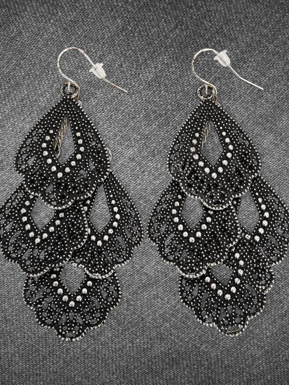 Premier Designs Black Filigree Chandelier Earrings